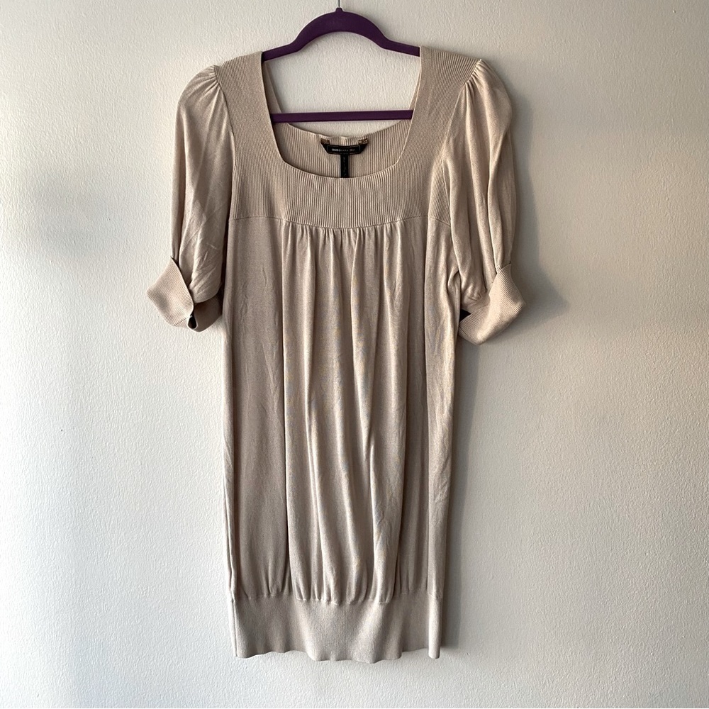 BCBG MaxAzria
Beige Square Neck Knit Dress size M
